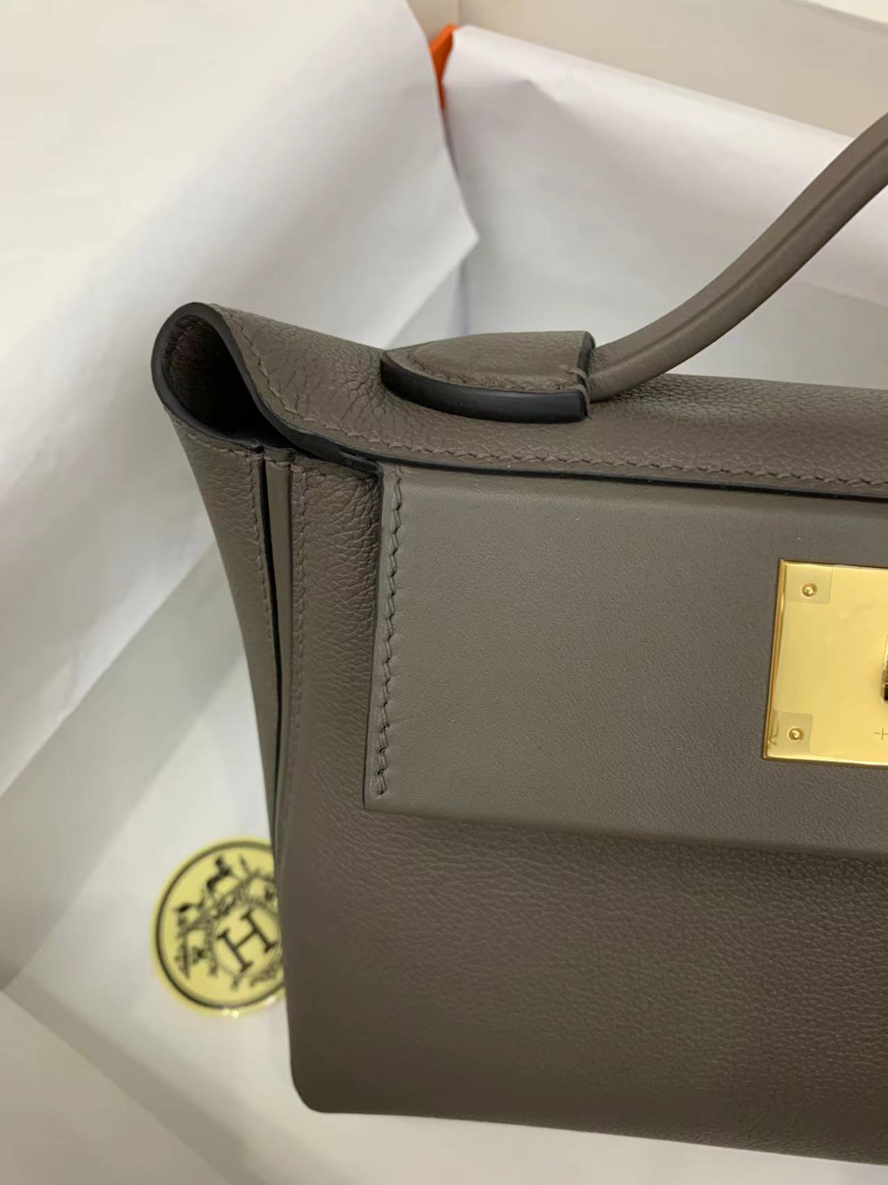 Hermes Kelly Mini 2424 21cm Handbag in Dark Grey Clemence Leather 